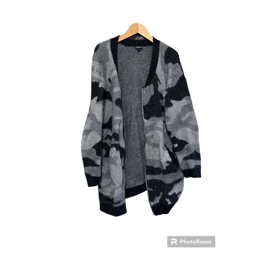Torrid Camo Print Open-Front Cardigan Sweater‎ Size 2 black gray